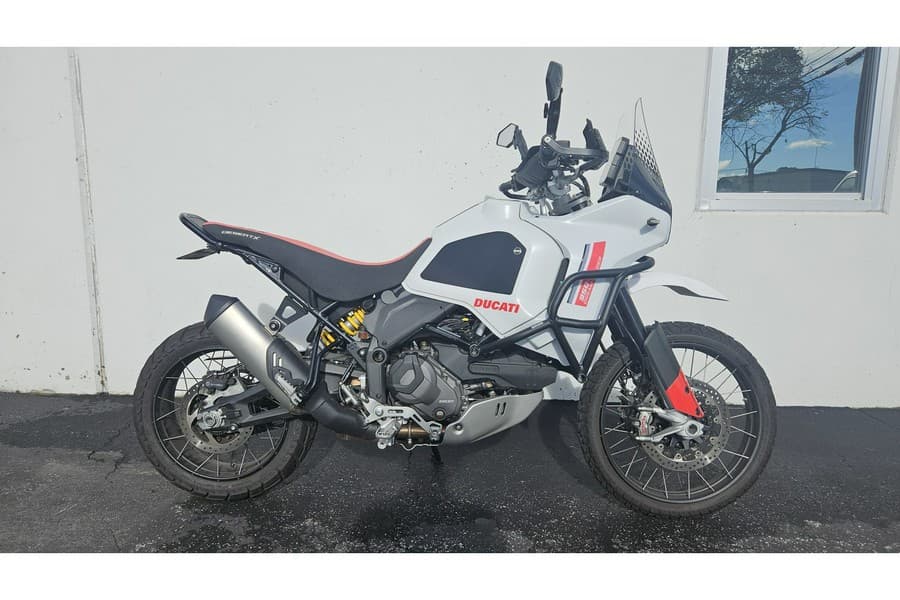 2023 Ducati DESERTX