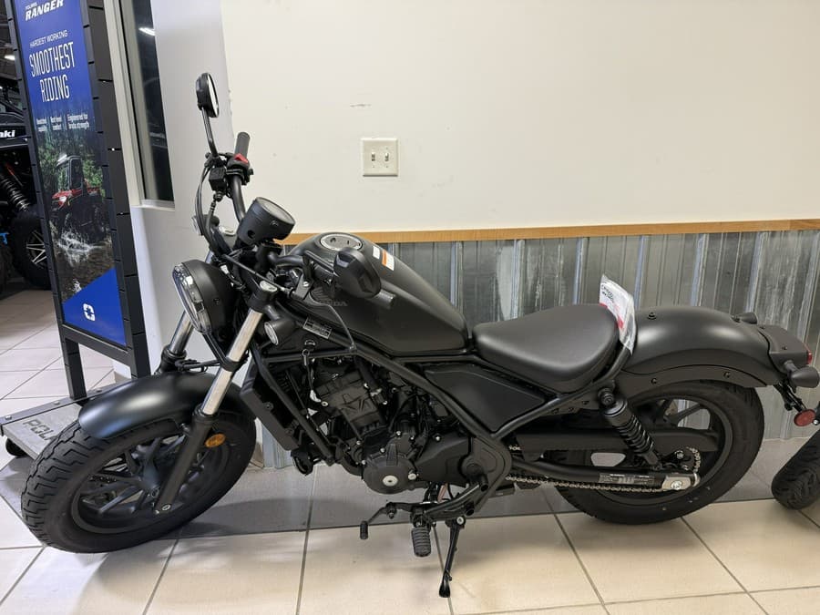 2026 Honda Rebel 300 E-Clutch