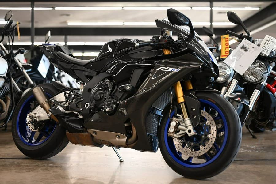 2020 Yamaha R1M
